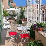Chez Nous * 카폴리베리
